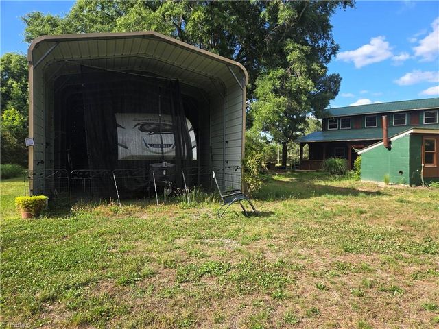1800 Pleasant Hill Liberty Road, Liberty, NC 27298