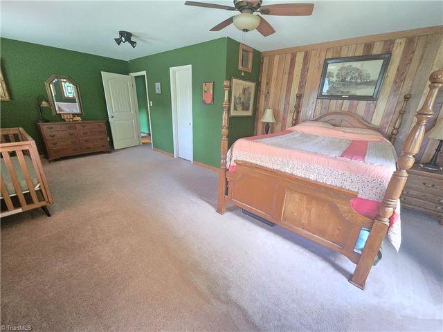 1800 Pleasant Hill Liberty Road, Liberty, NC 27298