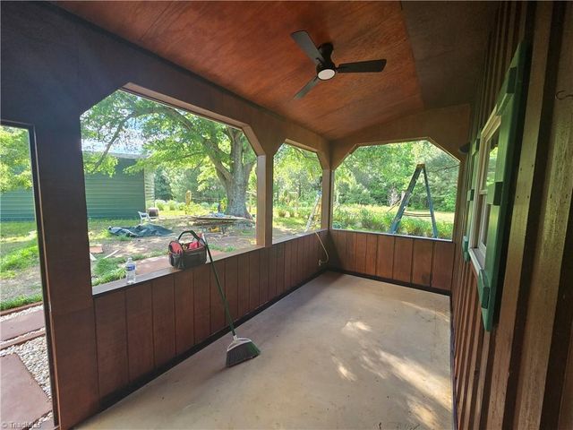 1800 Pleasant Hill Liberty Road, Liberty, NC 27298