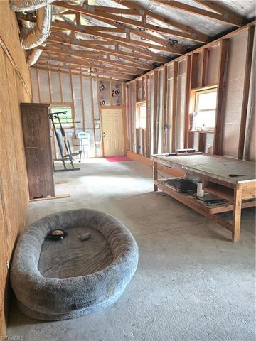 1800 Pleasant Hill Liberty Road, Liberty, NC 27298