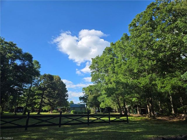 1800 Pleasant Hill Liberty Road, Liberty, NC 27298
