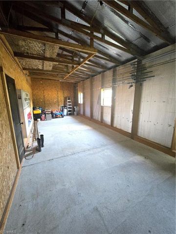 1800 Pleasant Hill Liberty Road, Liberty, NC 27298