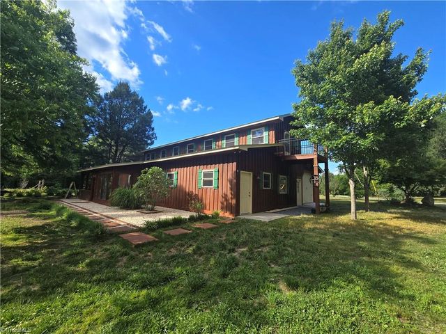 1800 Pleasant Hill Liberty Road, Liberty, NC 27298