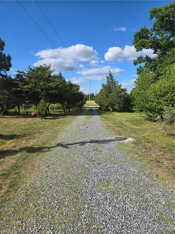 1800 Pleasant Hill Liberty Road, Liberty, NC 27298