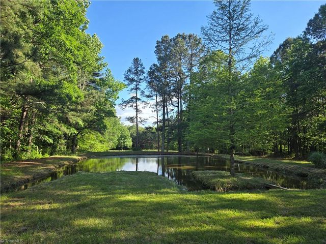 1800 Pleasant Hill Liberty Road, Liberty, NC 27298