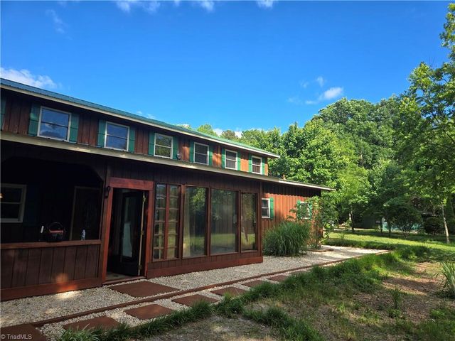 1800 Pleasant Hill Liberty Road, Liberty, NC 27298