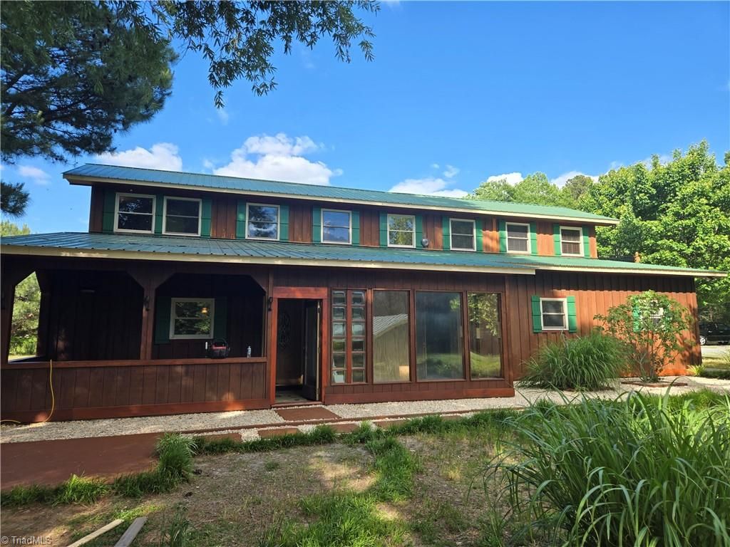 1800 Pleasant Hill Liberty Road, Liberty, NC 27298