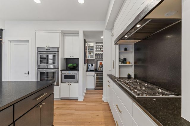 6113 Jeffrey Lane, Edina, MN 55436