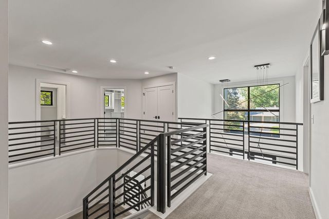 6113 Jeffrey Lane, Edina, MN 55436