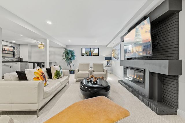 6113 Jeffrey Lane, Edina, MN 55436