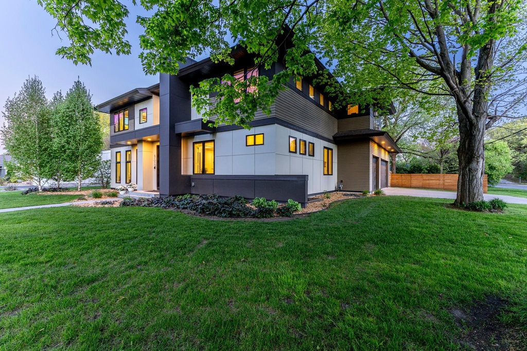 6113 Jeffrey Lane, Edina, MN 55436 — photo 2