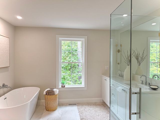 9 Mill Park Pl 9, Westford, MA 01886