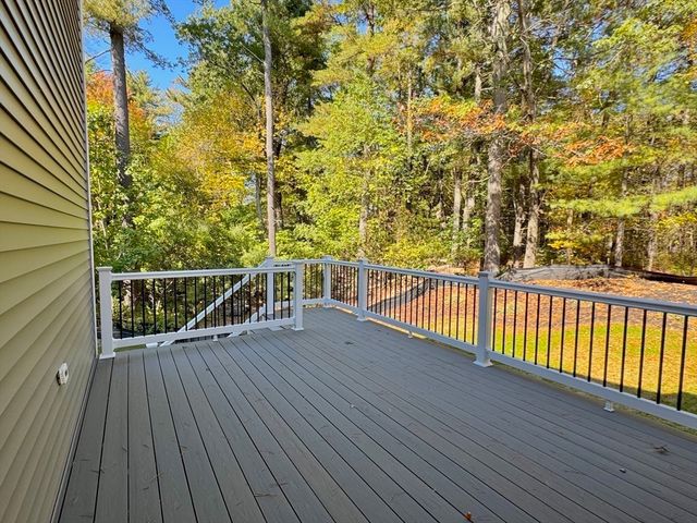 9 Mill Park Pl 9, Westford, MA 01886