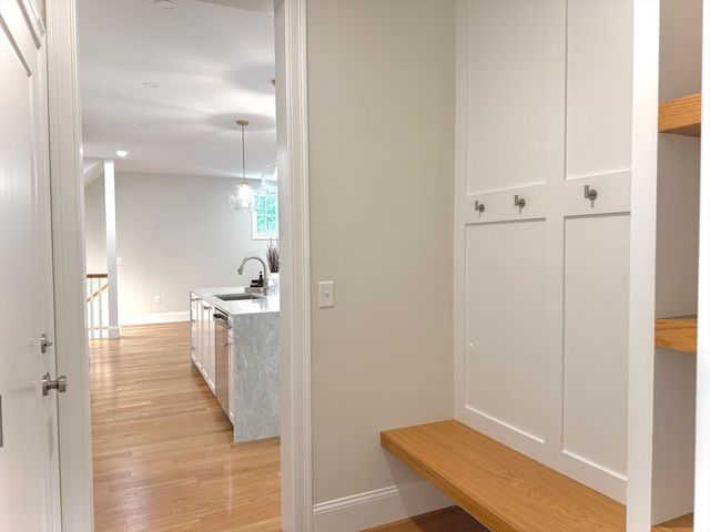 9 Mill Park Pl 9, Westford, MA 01886