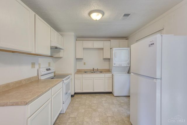 947 Stratford Place, Mason, OH 45040