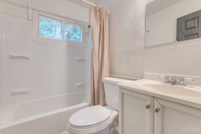 947 Stratford Place, Mason, OH 45040