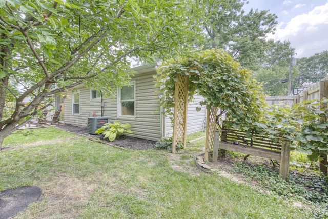 947 Stratford Place, Mason, OH 45040