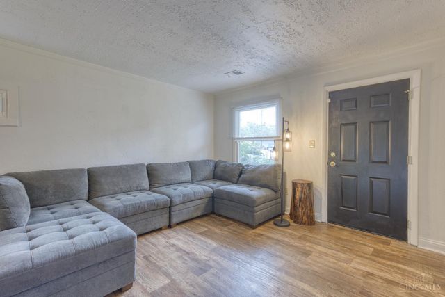 947 Stratford Place, Mason, OH 45040