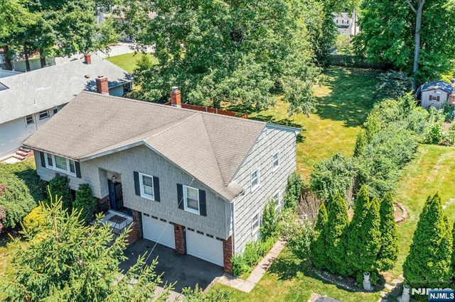15 Sunset Place, Emerson, NJ 07630
