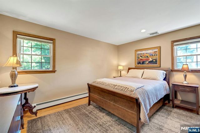 15 Sunset Place, Emerson, NJ 07630