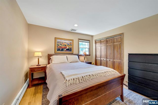 15 Sunset Place, Emerson, NJ 07630