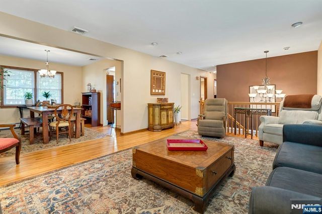 15 Sunset Place, Emerson, NJ 07630