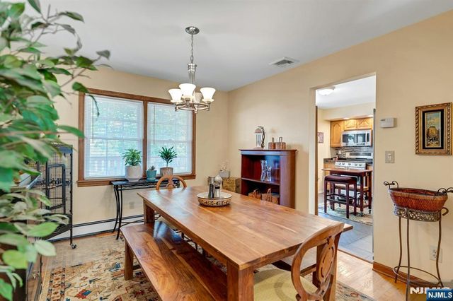 15 Sunset Place, Emerson, NJ 07630