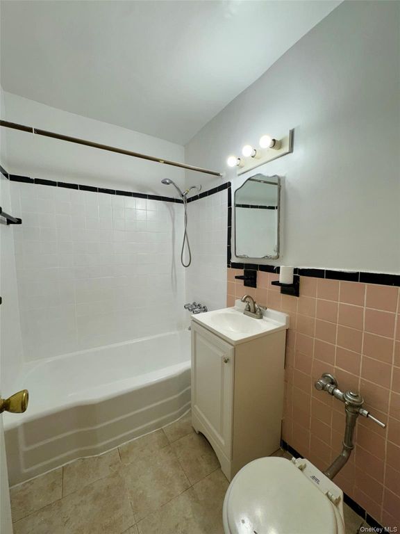 142-20 41st Ave 6C, Flushing, NY 11355 — photo 5