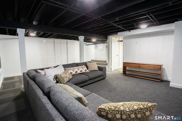 30 Sedgwick Road, West Hartford, CT 06107