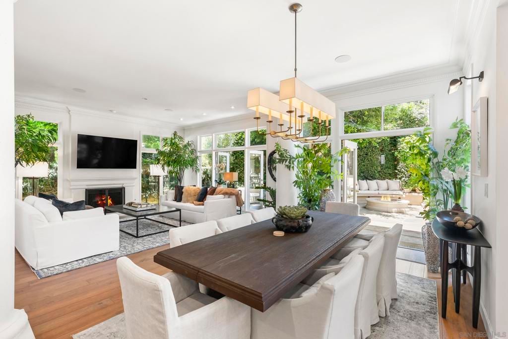 9643 Claiborne Square, La Jolla, CA 92037