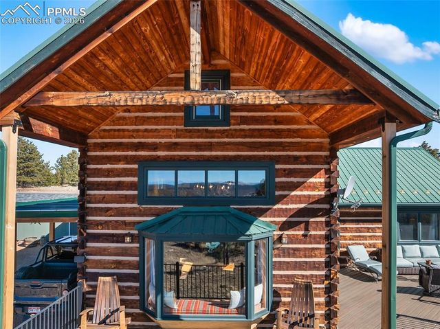 558 Hawk Lane, Florissant, CO 80816