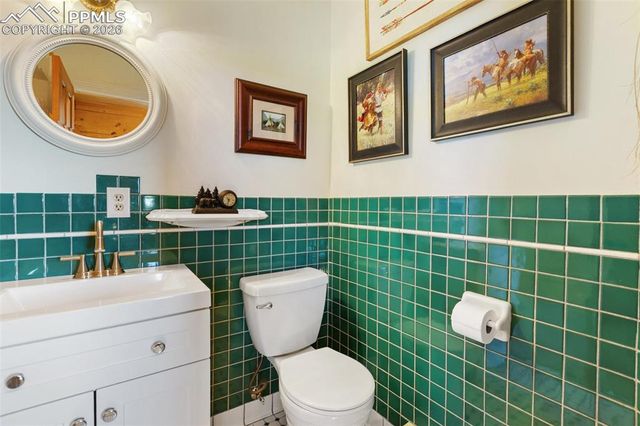 558 Hawk Lane, Florissant, CO 80816