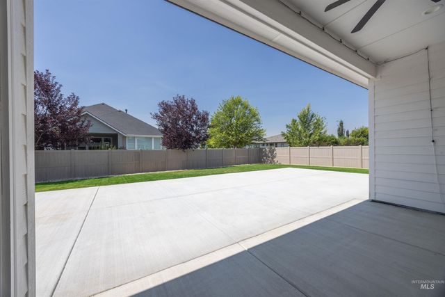 5379 S Mesa Trail Pl, Meridian, ID 83642