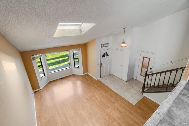 235 Toledo Ct, Vallejo, CA 94591