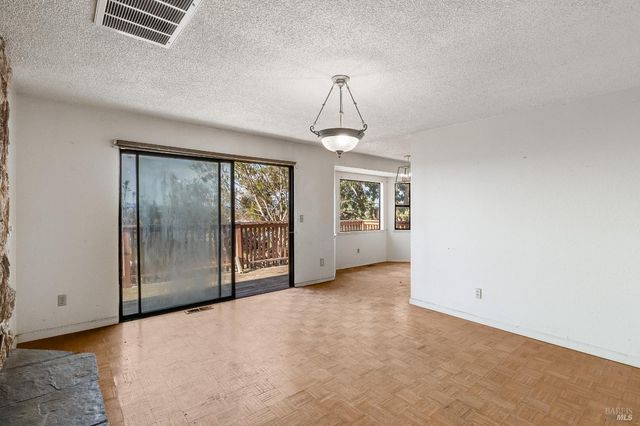 235 Toledo Ct, Vallejo, CA 94591