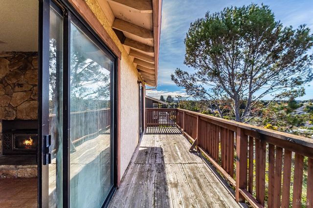 235 Toledo Ct, Vallejo, CA 94591