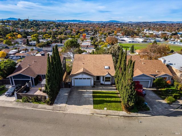 235 Toledo Ct, Vallejo, CA 94591