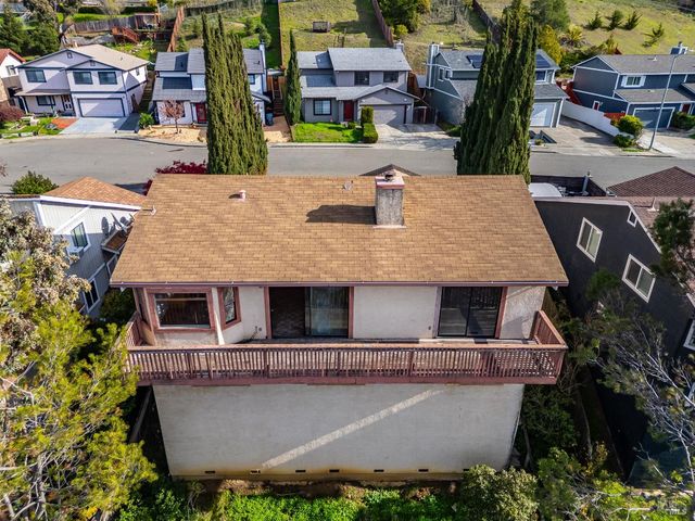 235 Toledo Ct, Vallejo, CA 94591