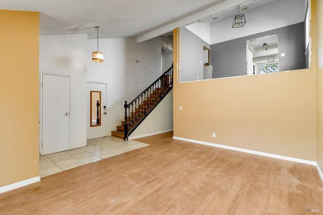 235 Toledo Ct, Vallejo, CA 94591