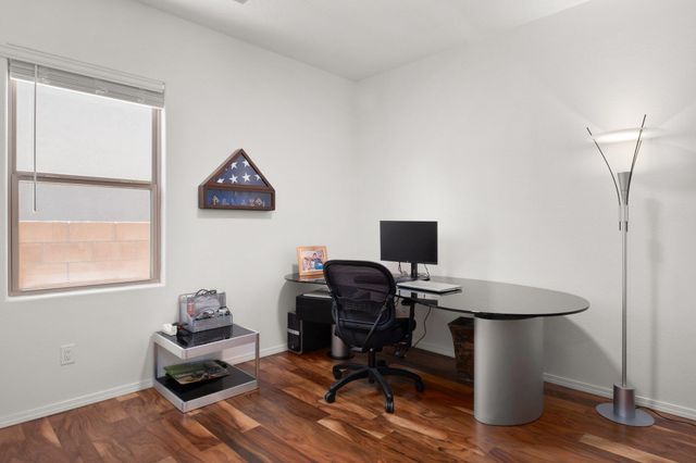 6028 NAUMAN Drive SE, Albuquerque, NM 87106