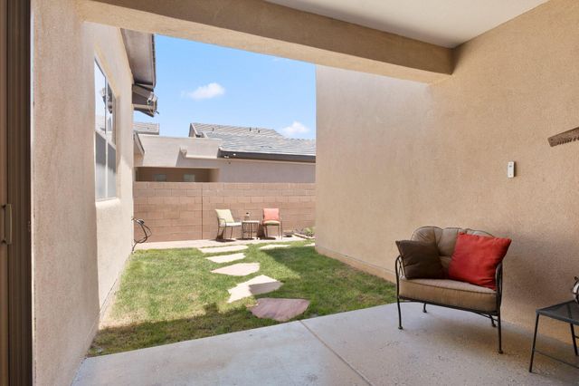 6028 NAUMAN Drive SE, Albuquerque, NM 87106