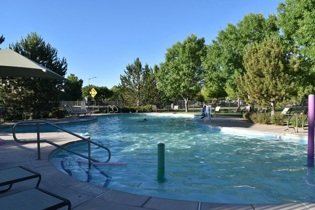 6028 NAUMAN Drive SE, Albuquerque, NM 87106