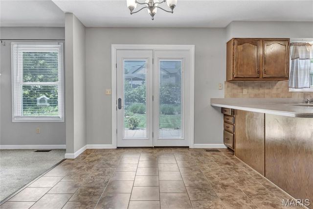 11775 Clarksdale Drive, Maryland Heights, MO 63043