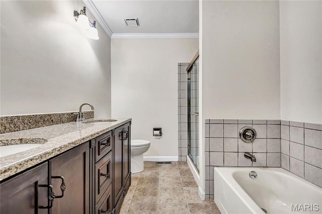 11775 Clarksdale Drive, Maryland Heights, MO 63043