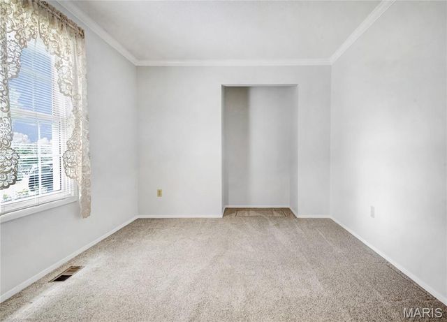 11775 Clarksdale Drive, Maryland Heights, MO 63043