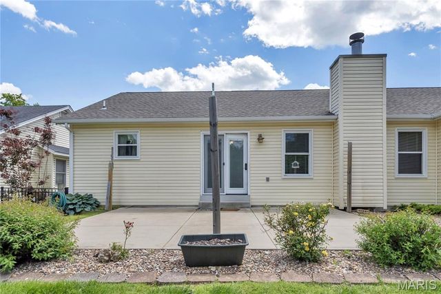 11775 Clarksdale Drive, Maryland Heights, MO 63043