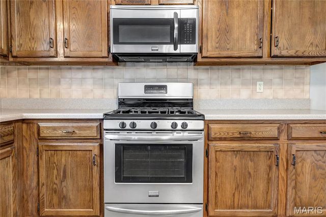 11775 Clarksdale Drive, Maryland Heights, MO 63043