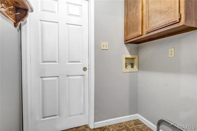 11775 Clarksdale Drive, Maryland Heights, MO 63043