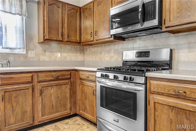 11775 Clarksdale Drive, Maryland Heights, MO 63043
