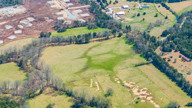 3562 Highway 431, Columbia, TN 38401